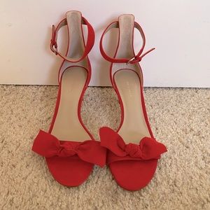 LIKE NEW Ann Taylor strappy red heels with bows